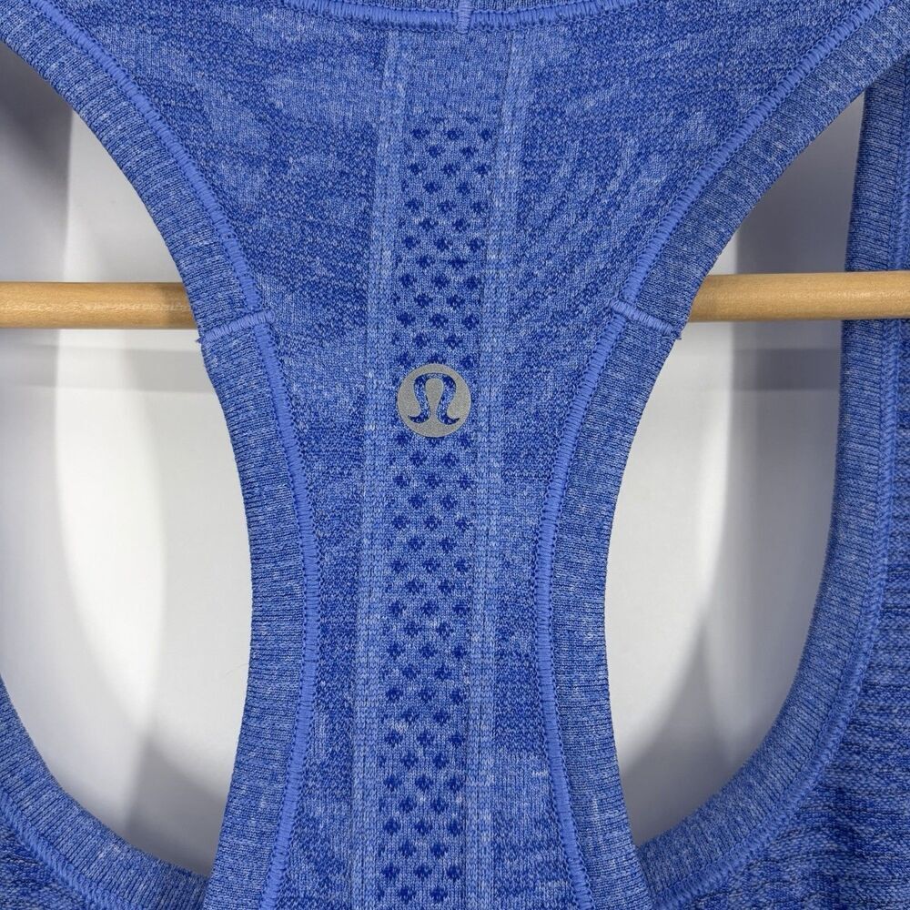 Lululemon Tank Top Size 10 Women Blue Swiftly Tech Racerback Athletic Blue Print - Picture 6 of 7